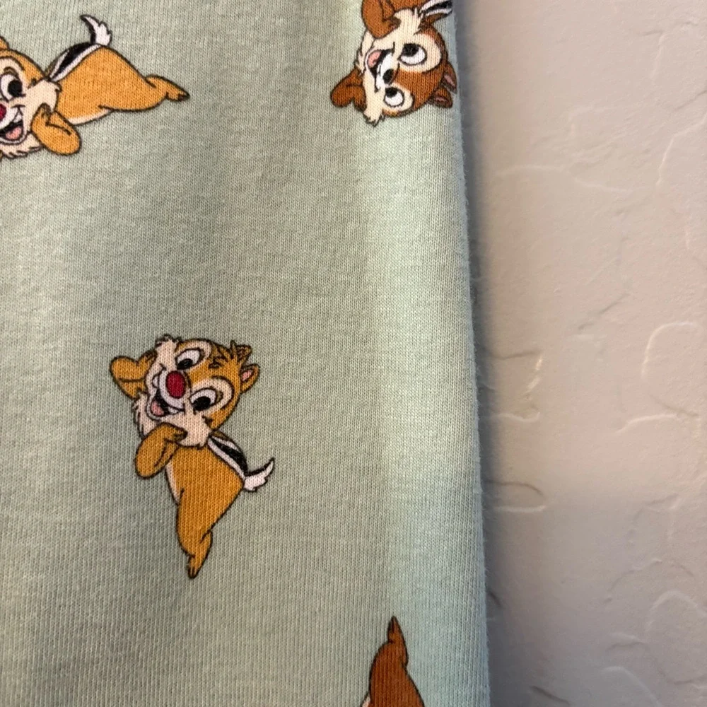 H&M disney green and glitter chip and dale two piece long sleeve pajama set 5t